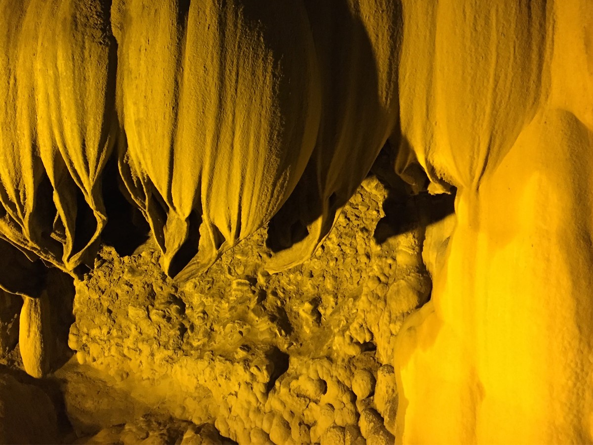 Tour-Cao-Bang-Ho-Ba-Be-Vietmoutain-Travel-14